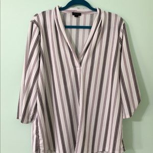3/4 length sleeve peppermint striped blouse